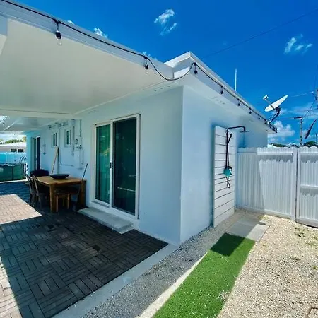 Newly Renovated And Cozy Home In The Florida Keys Marathon Exterior photo